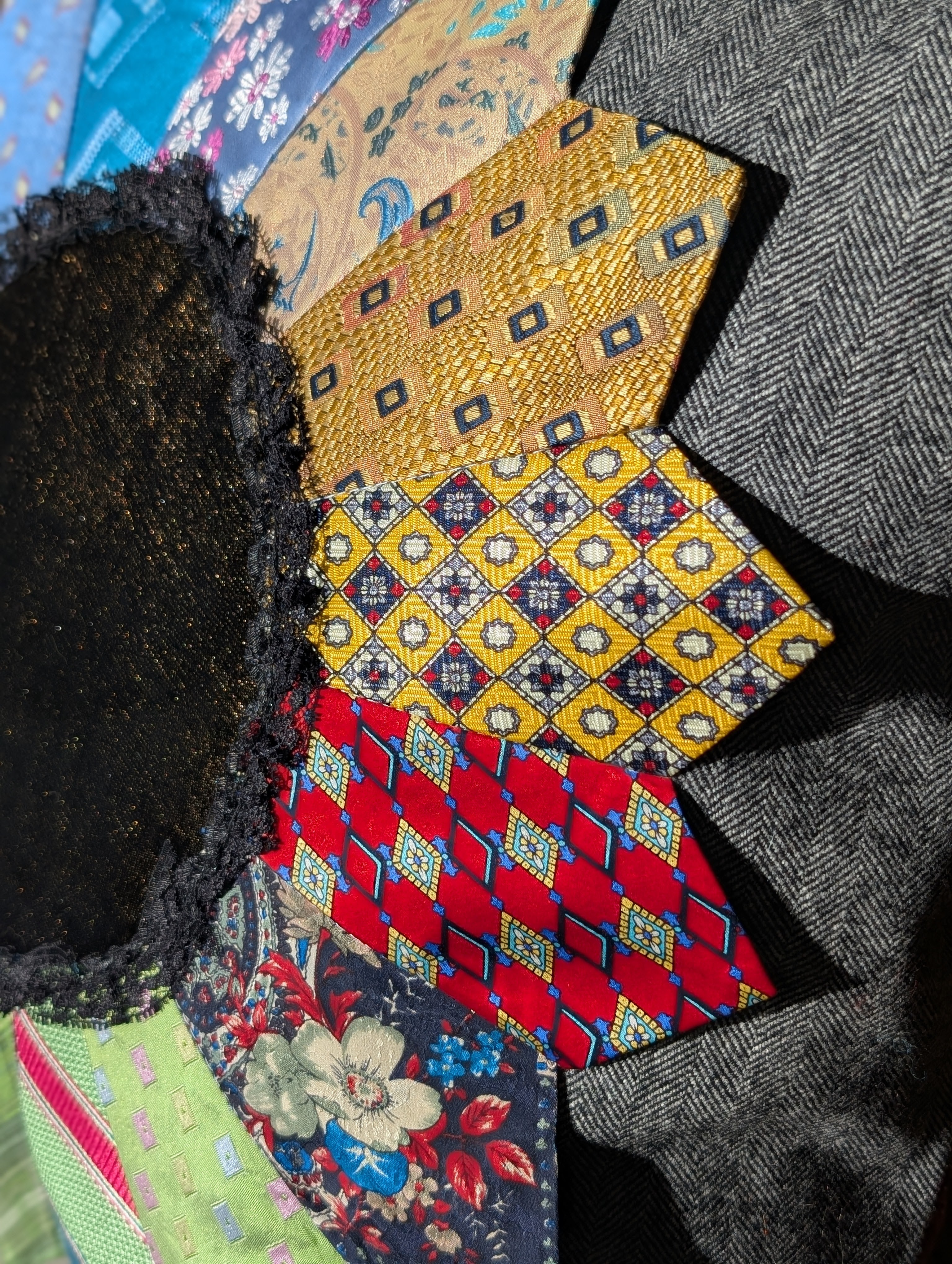 Kissen "Krawatten-Krawatten-Krawatten" N°2 - Miniaturbild 3