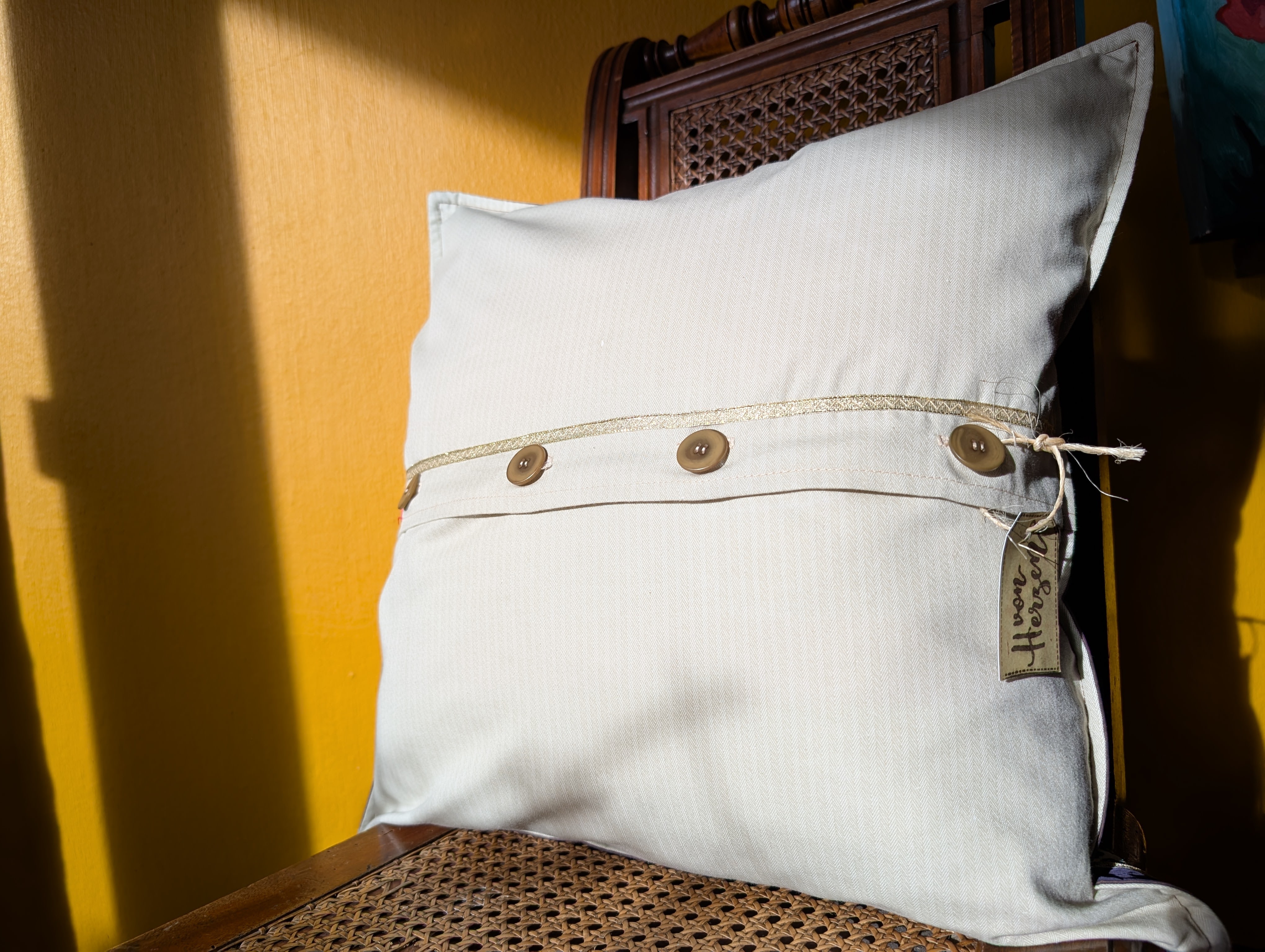 Kissen "Aus Schals gefertigt" - Miniaturbild 3