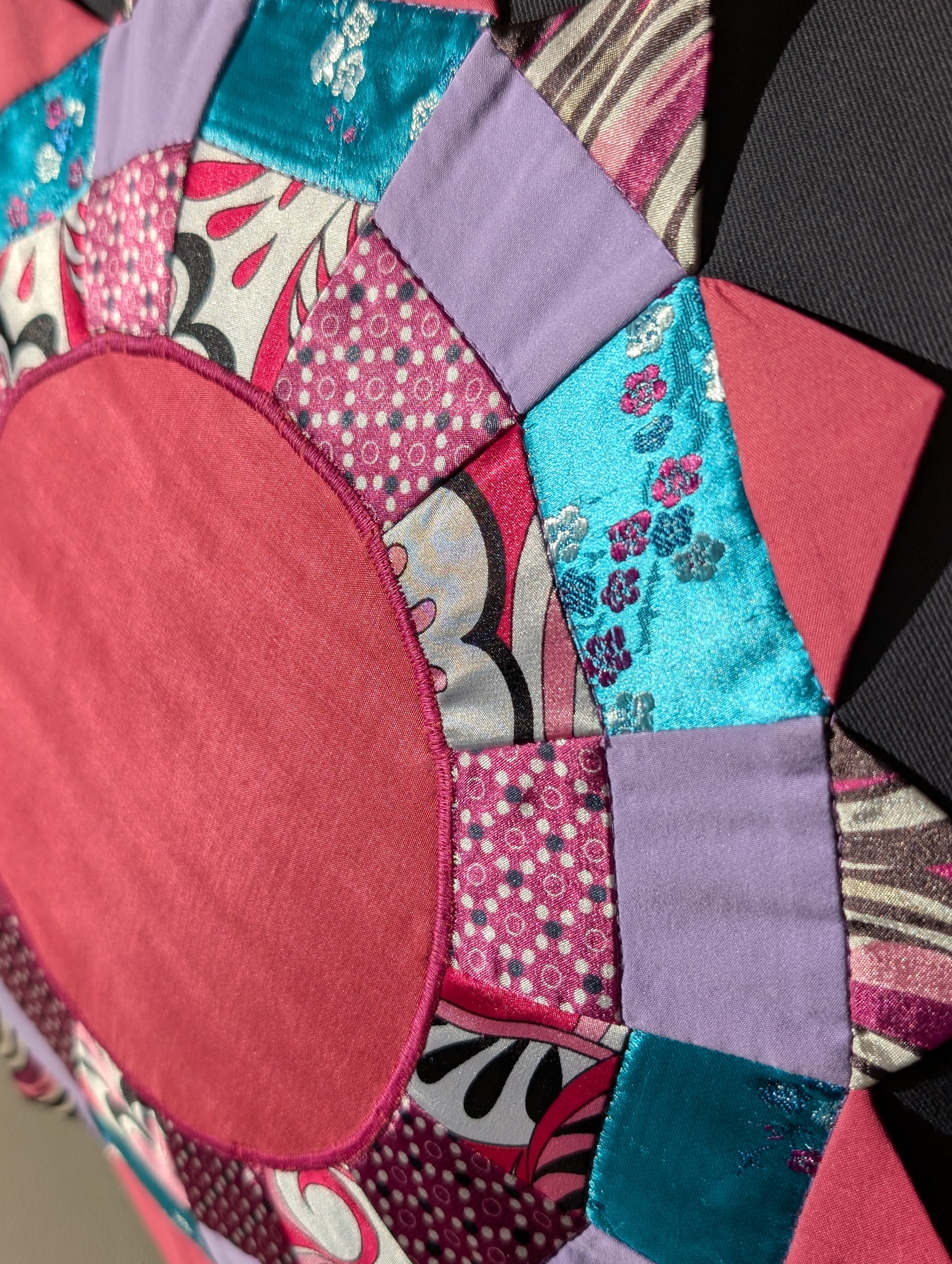 Kissen "Farben auf Anthrazit" - Miniaturbild 3